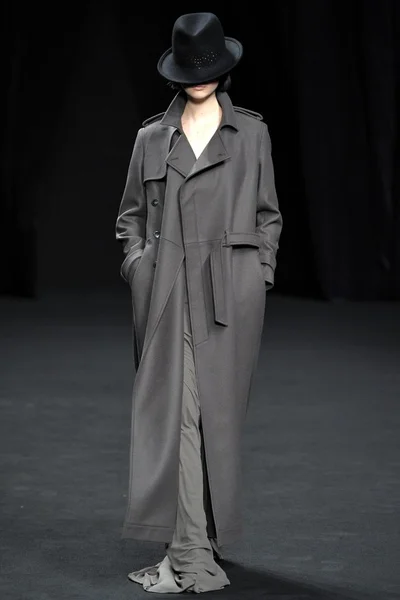 Look 12